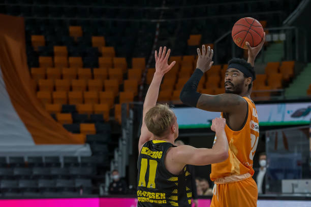 赛场上的每 赛场上的每