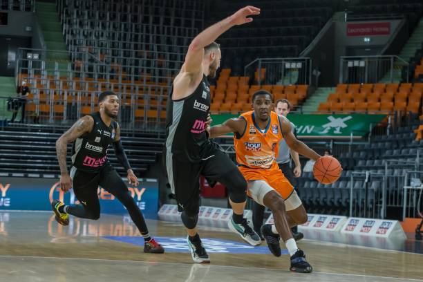 成为海上运 成为海上运